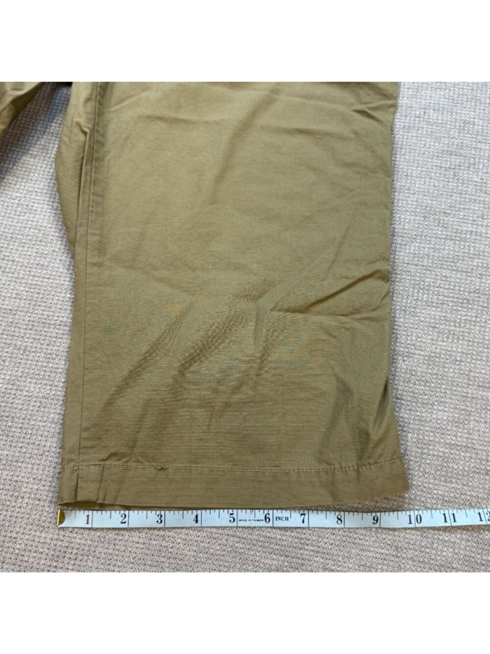 Caribbean Joe Cargo Capris Womens Size 12 Khaki Pockets Tab Cuffs 100% Cotton - Picture 12 of 13